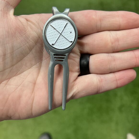 Golf Divot Tool & Ballmarker Golf Club Design - Picture 2 of 4